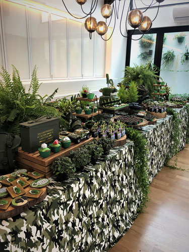 Mesa de Decoração para acompanhar o Bolo Fortnite