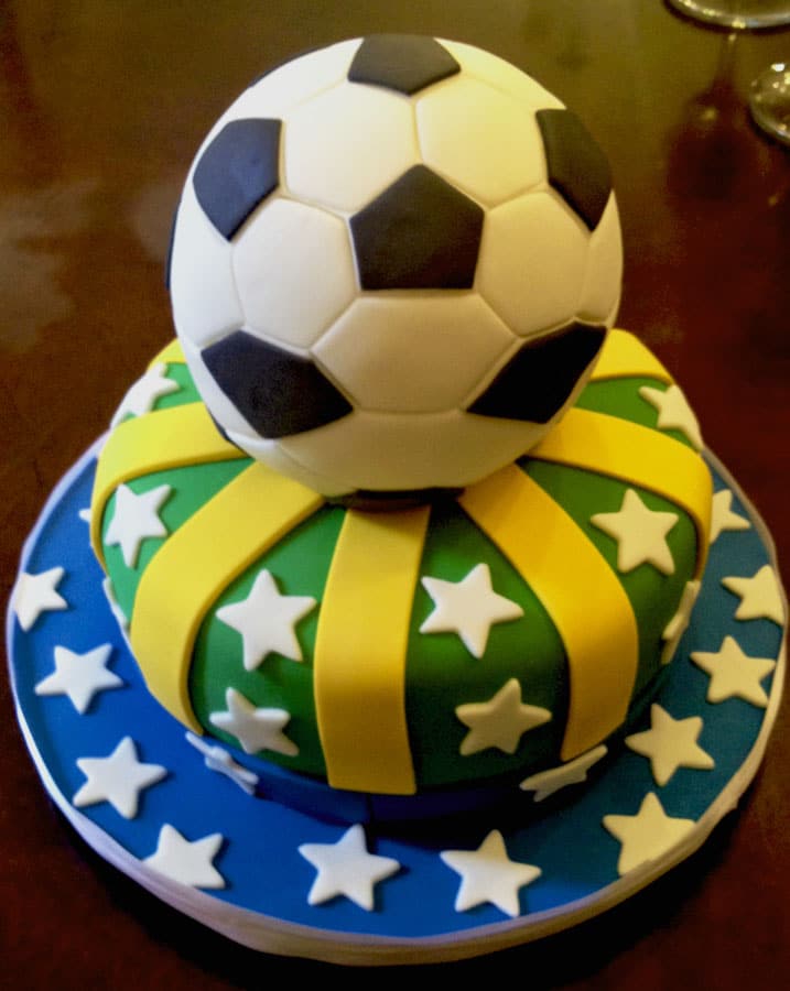 Bolo Futebol Brasileiro: A Paixão Nacional em Pasta Americana