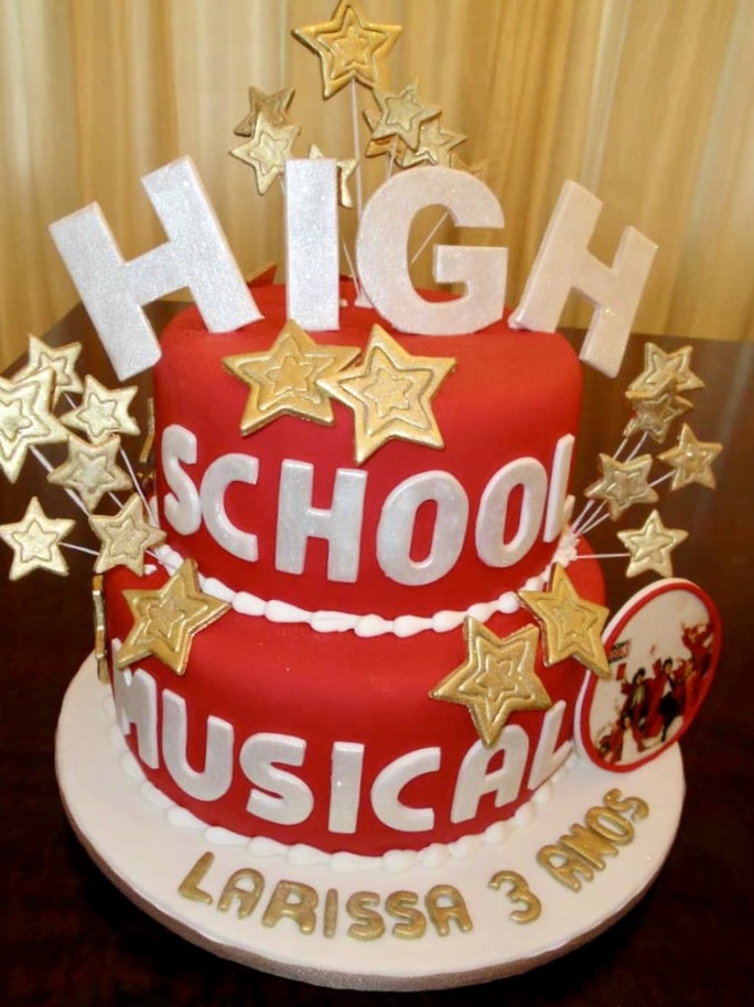 Bolo High School Musical: Wildcats na Festa em Pasta Americana