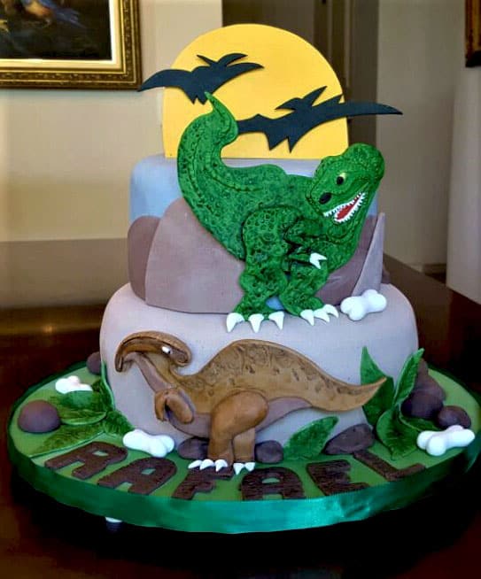 Bolo Parque dos Dinossauros: Rugidos e Diversão Pré-Histórica