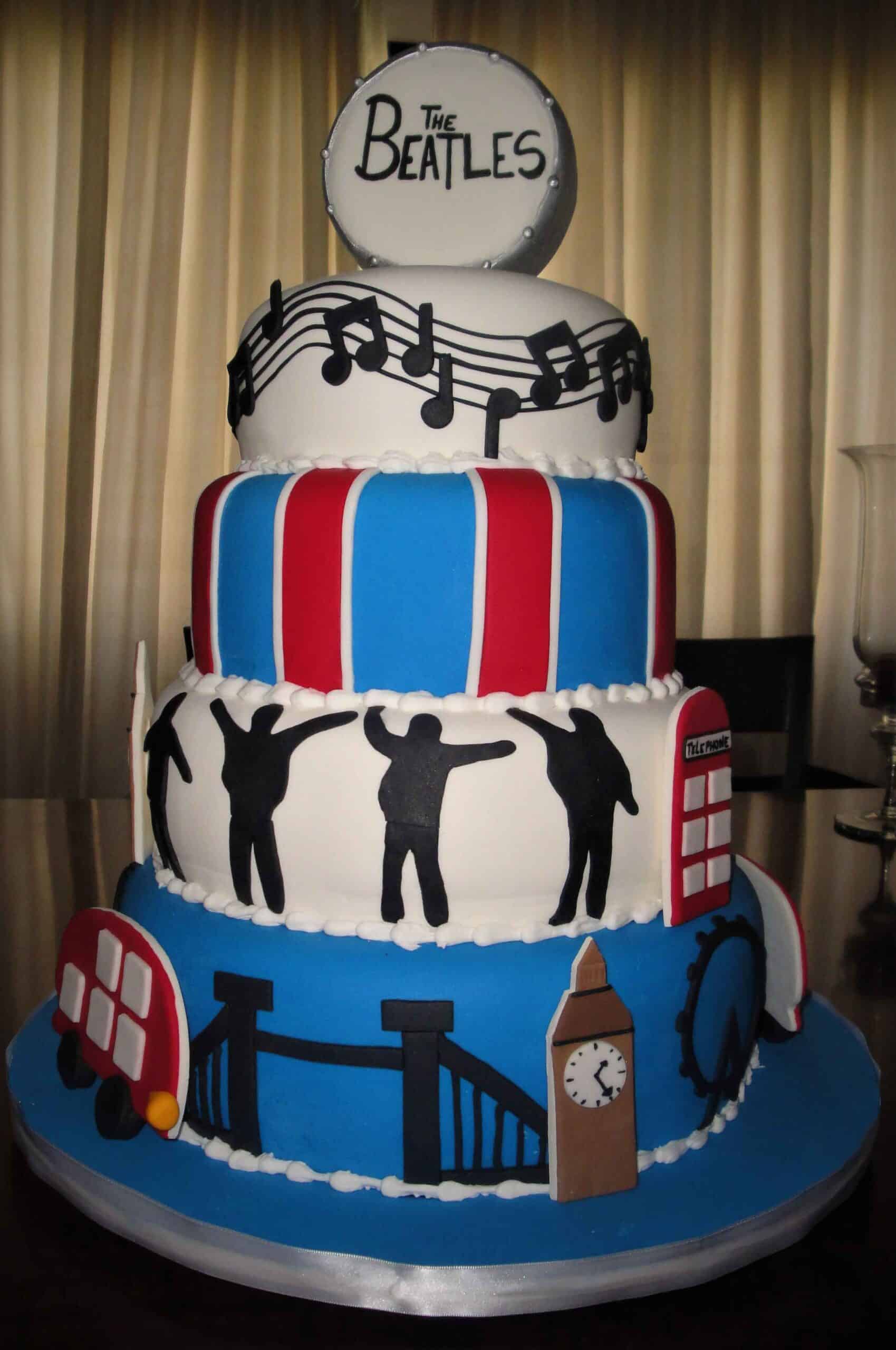 Bolo The Beatles: Here Comes the Cake para Fãs da Maior Banda