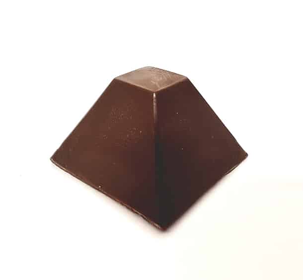 Pirâmides de chocolate artesanais